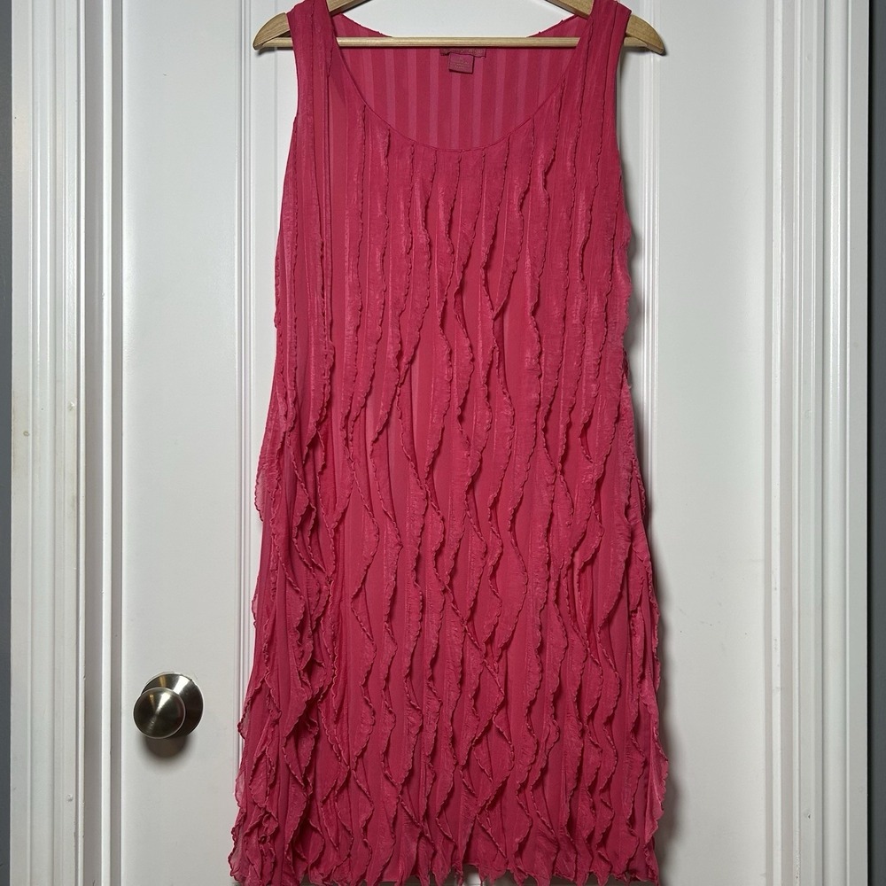 Sunny Leigh Vintage 90s‎ Made in USA Raspberry Pink Textured Chiffon Shift Dress